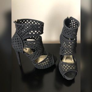 Black Heel W/ Gold Zipper